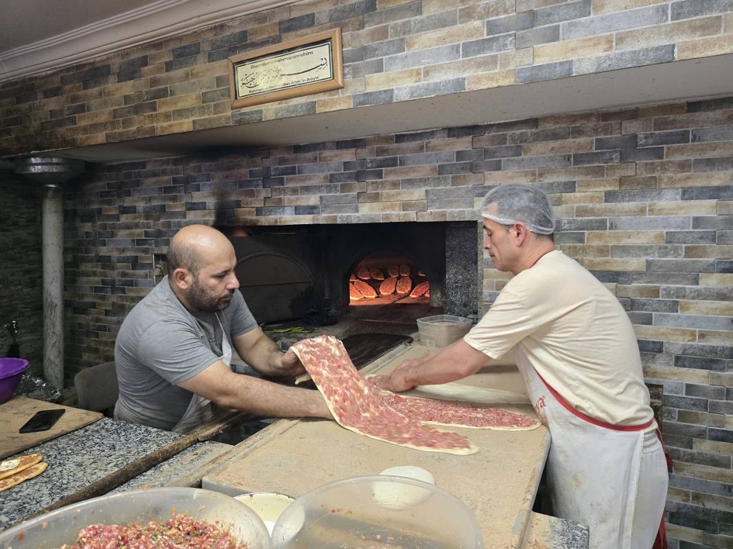 Konya'nın sevilen lezzeti Etliekmeğe bir rakip çıktı! 1